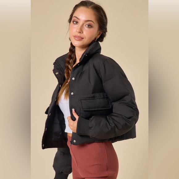 Blue Blush Puffer Crop Jacket - Picture 16 of 17